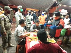 Cegah Penyebaran Covid-19, Kecamatan Medan Tuntungan & Kecamatan Medan Johor Gelar Sosialisasi Di Sejumlah Tempat Makan