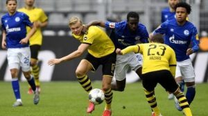 Laga Perdana Usai Covid-19, Dortmund Bantai Schalke 4-0