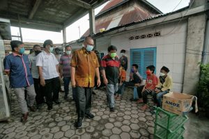 Akhyar Tinjau dan Berikan Bantuan kepada Korban Kebakaran di Jalan Seto Medan Area