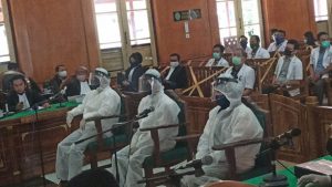 Hadir di Sidang, 3 Terdakwa Pembunuhan Hakim Jamaluddin Kenakan ADP Lengkap