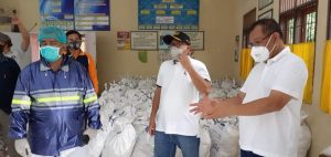 Akhyar Tinjau Penyerahan Bansos Tahap II di 3 Kelurahan