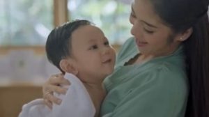 Mirip Menhan Prabowo, Bayi Di Iklan Minyak Telon Ini Jadi Sorotan