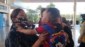 10 Bulan Terpisah di Hong Kong, Bayi dan Ibunya Akhirnya Bertemu di Surabaya
