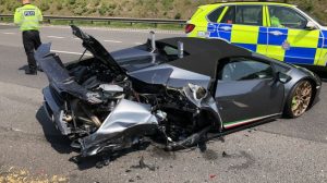 Baru 20 Menit Jalan, Lamborghini Seharga Rp 3,8 M Ini Alami Kecelakaan