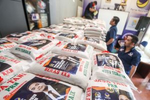 Anggota DPR RI, Prananda Surya Paloh salurkan 20 ton Beras Pada Warga Terdampak Covid 19