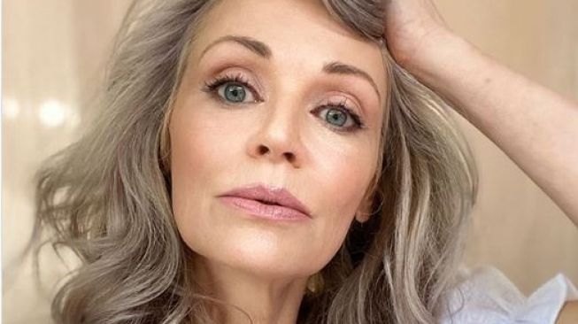 Masih Seksi, Wanita 56 Ini Terpilih Jadi Model Bikini