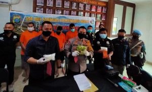 Polis Ringkus 4 Kurir Narkoba, 1,6 Kilogram Sabu Diamankan
