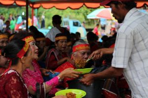 Merayakan Perbedaan Lewat Parsubang