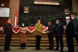 Sampaikan Ranperda BUMD, Pemprovsu Dorong Pembangunan dan PAD