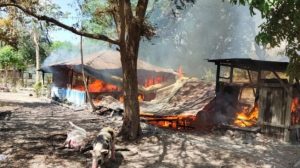 Bentrokan Antar kelompok di Kupang, 1 orang Tewas dan 7 Rumah Hangus Dibakar