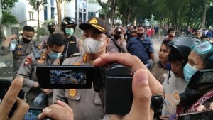 Unjuk Rasa Ricuh Di DPRD Sumut, 177 Orang Diamankan dan 3 Diantaranya Reaktif Covid-19
