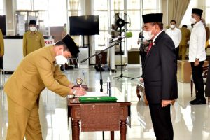 Lantik 33 Pejabat Eselon III, Ini Pesan Edy Rahmayadi