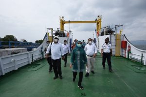 Tinjau Pelabuhan Tigaras-Simanindo Jelang Nataru, Sabrina Luncurkan Pembayaran Digital
