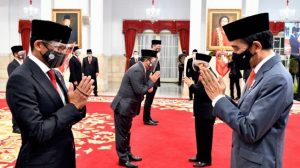 Sandiaga Uno Ungkap Makna di Balik ‘Jaket Biru’ Pemberian Jokowi