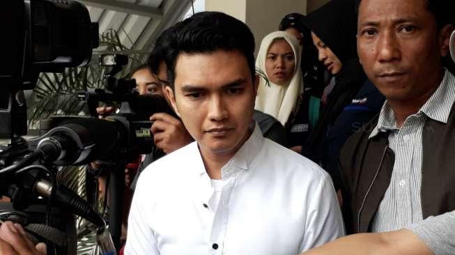Menolak Jika Diundang Podcast Deddy Corbuzier, Aldi Taher Banjir Cibiran