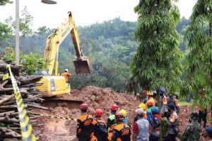 Longsor Nganjuk, 13 Korban Ditemukan Meninggal 6 Orang Lainnya Masih Dalam Pencarian