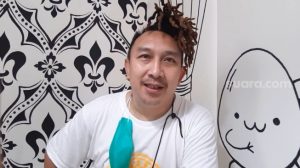 Gara-Gara Rambut Gimbal, Istri Tolak Tidur Bareng Dengan Augie Fantinus