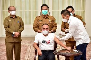 Disuntik Vaksin Covid-19 Dosis Kedua, Edy Rahmayadi : Jangan Takut