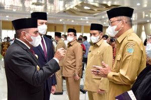 Lantik 13 Pejabat Eselon II , Gubsu : Prioritaskan Tanggung Jawab