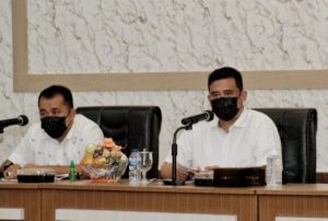 Rakor Dengan Camat Sekota Medan, Bobby : Lakukan pembenahan Wilayah