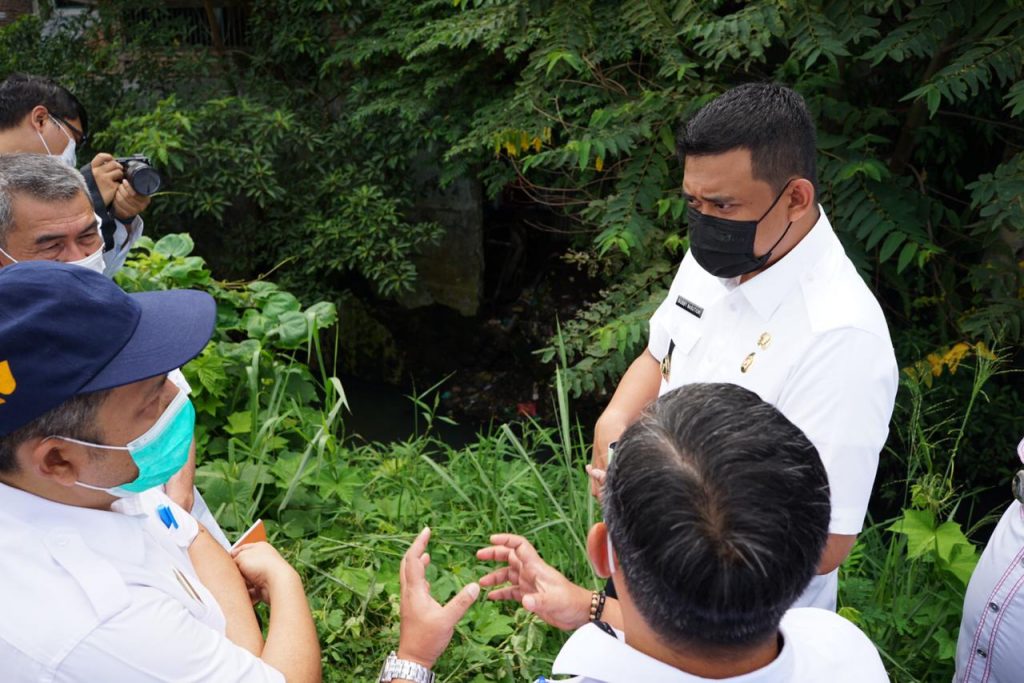 Tinjau Penyempitan Sungai Bederah, Wali Kota Medan Bobby Nasution Beri Perintah Tegas!