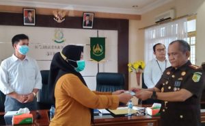 95 Desa di Tapteng Kembalikan Dana Desa Ke Kejari Sibolga