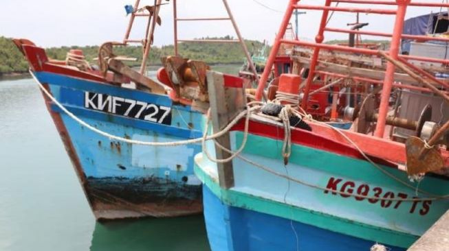 Pakai Pair Trawl di Perairan Indonesia, 2 Kapal Ikan Asal Filipina Diamankan