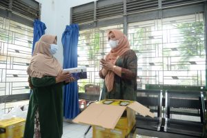 Pemprovsu Salurkan Bantuan Ratusan Paket Sembako untuk Penyandang Disabilitas