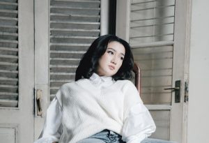 Melly Mono Luncurkan Single Baru “Berhenti Di Kamu”