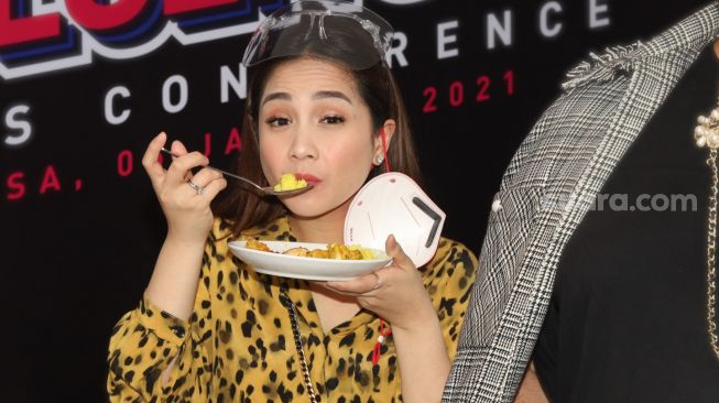 Viral, Cewek Ini Nyinyiri Kekayaan Nagita Slavina