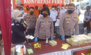 Satres Narkoba Polrestabes Medan Ringkus Kurir yang Simpan 40 Kg Sabu di Ban Serap