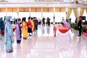 Lantik Ketua TP PKK dan Dekranasda Tujuh Kabupaten/Kota di Sumut, Ini Harapan Nawal Lubis