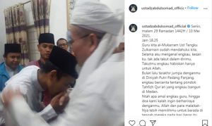 Sampaikan Duka Citanya, Ustadz Abdul Somad Unggah Foto Cium Tangan Tengku Zulkarnain
