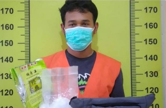 Menyamar Jadi Pembeli, Polisi Gagalkan Peredaran 500 Gram Sabu