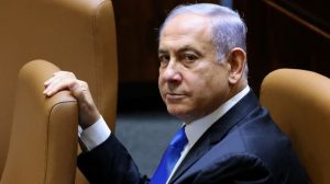 Sebelum Kantornya Diambil Alih, Benyamin Netanyahu Merobek Sejumlah Dokumen