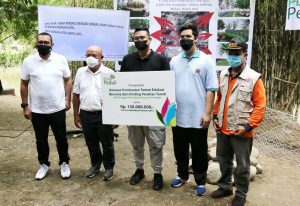 Bobby Letakan Batu Pertama Pembangunan Taman Edukasi Bencana dan Dinding Penahan Bantaran Sungai Deli
