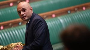 Menkes Inggris Panen Kritikan Usai Dugaan Penghinaan Pada Pasien Covid-19