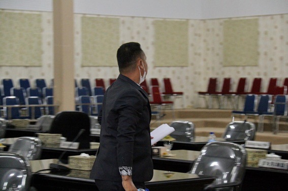 Mosi Tak Percaya Hingga Walk out Warnai Sidang Paripurna DPRD Sergai, Ini Kata Pengamat