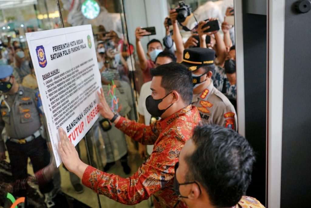 Tunggak Pajak Hingga Rp 56 Milyar, Wali Kota Medan Segel Mall Centre Point