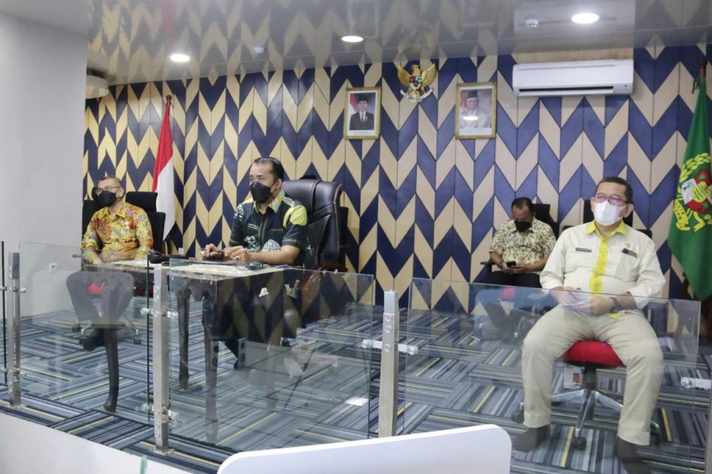 Secara Virtual, Wakil Wali Kota Ikuti Rapat Penyaluran Bantuan Beras PPKM
