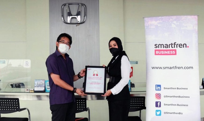 Gunakan Smartfren Fiber in the Air, Buka Peluang Digitalisasi dengan Internet Stabil dan Hemat Biaya.