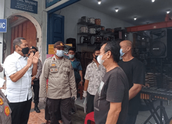 PPKM Darurat, Toko Alat Musik di Kesawan Ditutup Sementara