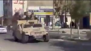 Rebut Kota Zaranj, Pasukan Taliban Konvoi Dengan Kendaraan Tempur Humvee AS