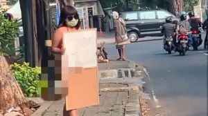 Protes PPKM Dengan Berbikini di Pinggir Jalan, Dinar Candy Diamankan Polisi