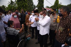 Tinjau pelaksanaan Vaksinasi Karyawan Perkebunan, Gubsu : Semoga Penyebaran Covid-19 Bisa Dikendalikan