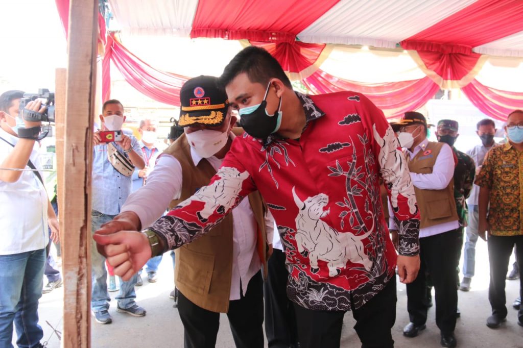 Bersama Kepala BNPB, Bobby Nasution Tinjau Isolasi Lingkungan di Helvetia Timur