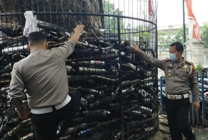 Polisi Dituduh Jual Knalpot Blong Hasil Sitaan, Kasatlantas : Saya Pastikan itu Hoaks