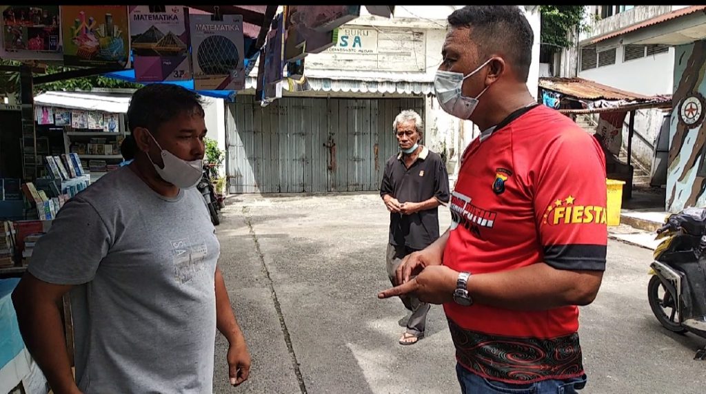 Polsek Medan Timur Turun Langsung ke Lapangan Ajak Warga Vaksinasi