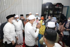 Hadiri Tahlilan Malam Ketiga Almarhum Mantan Ketua MUI Abdullah Syah, Musa Rajekshah: Beliau Panutan untuk Semua