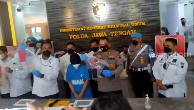 Digerebek Saat Berhubungan Intim, Selebgram Ini Diringkus Polisi
